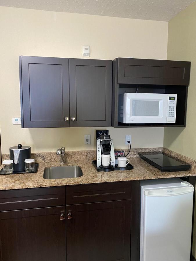Best Western Plus Red Deer Inn & Suite Exteriör bild