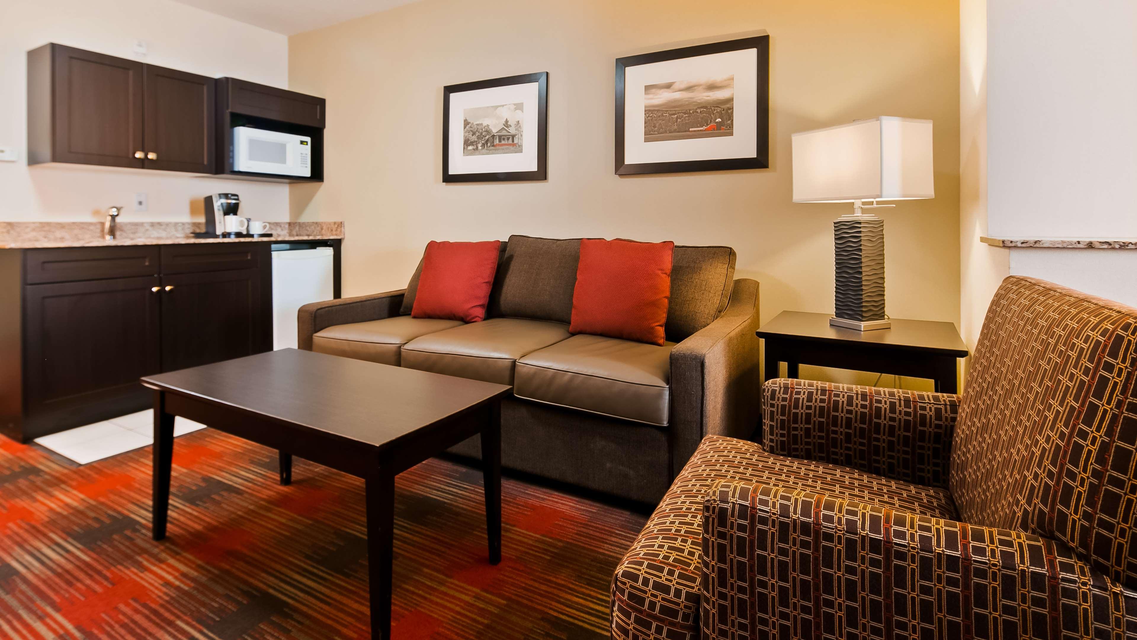 Best Western Plus Red Deer Inn & Suite Exteriör bild