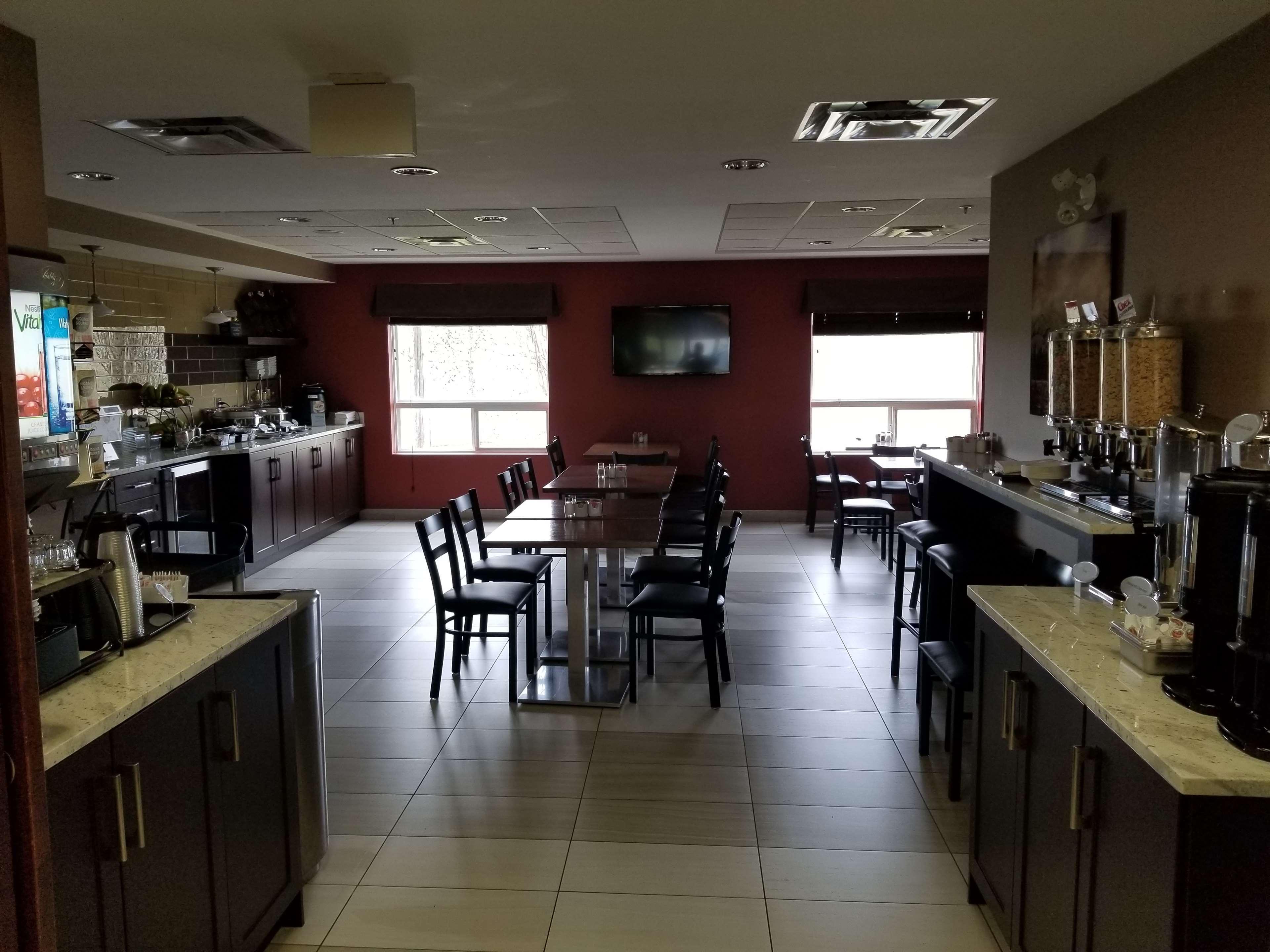 Best Western Plus Red Deer Inn & Suite Exteriör bild