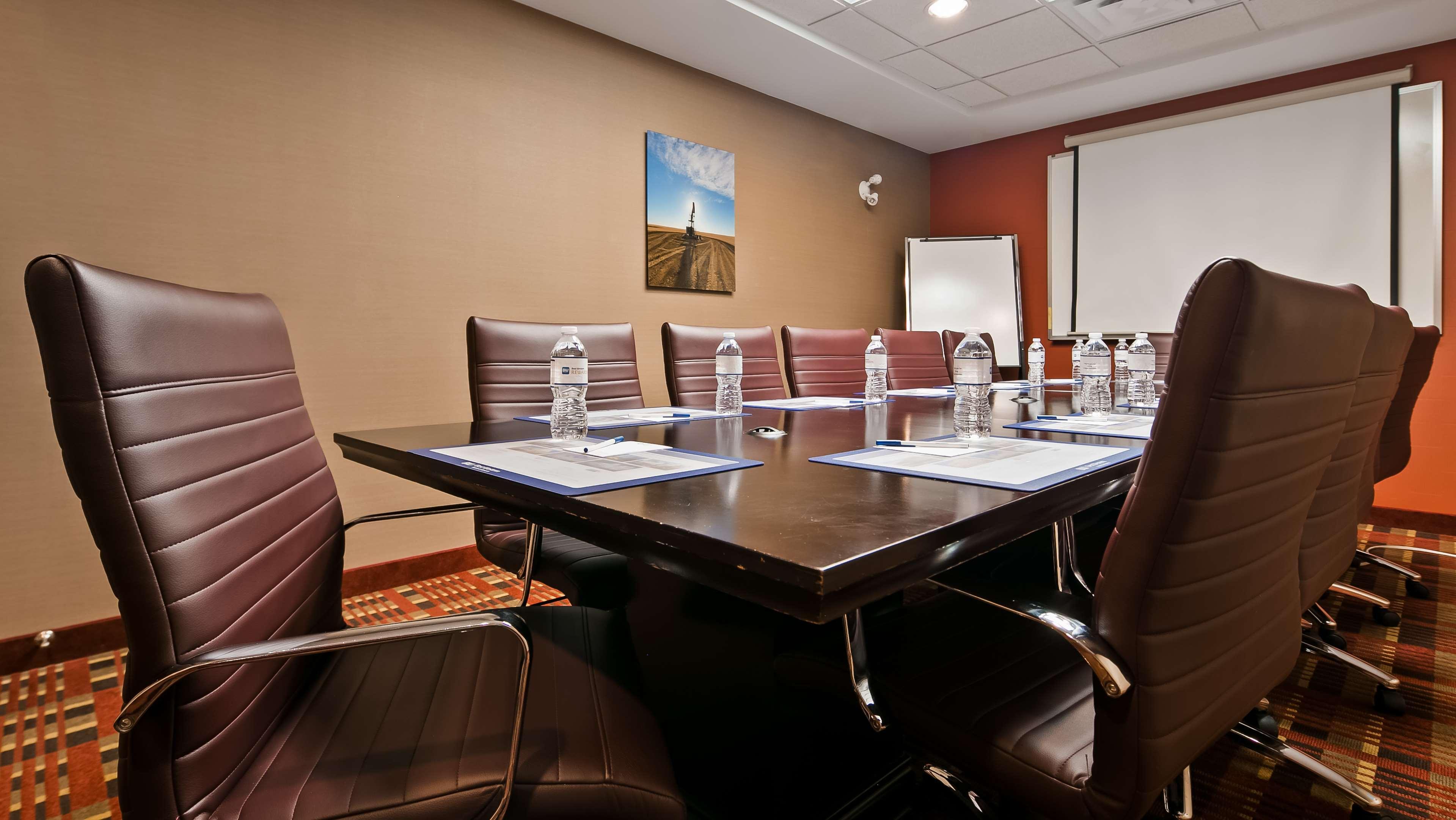 Best Western Plus Red Deer Inn & Suite Exteriör bild