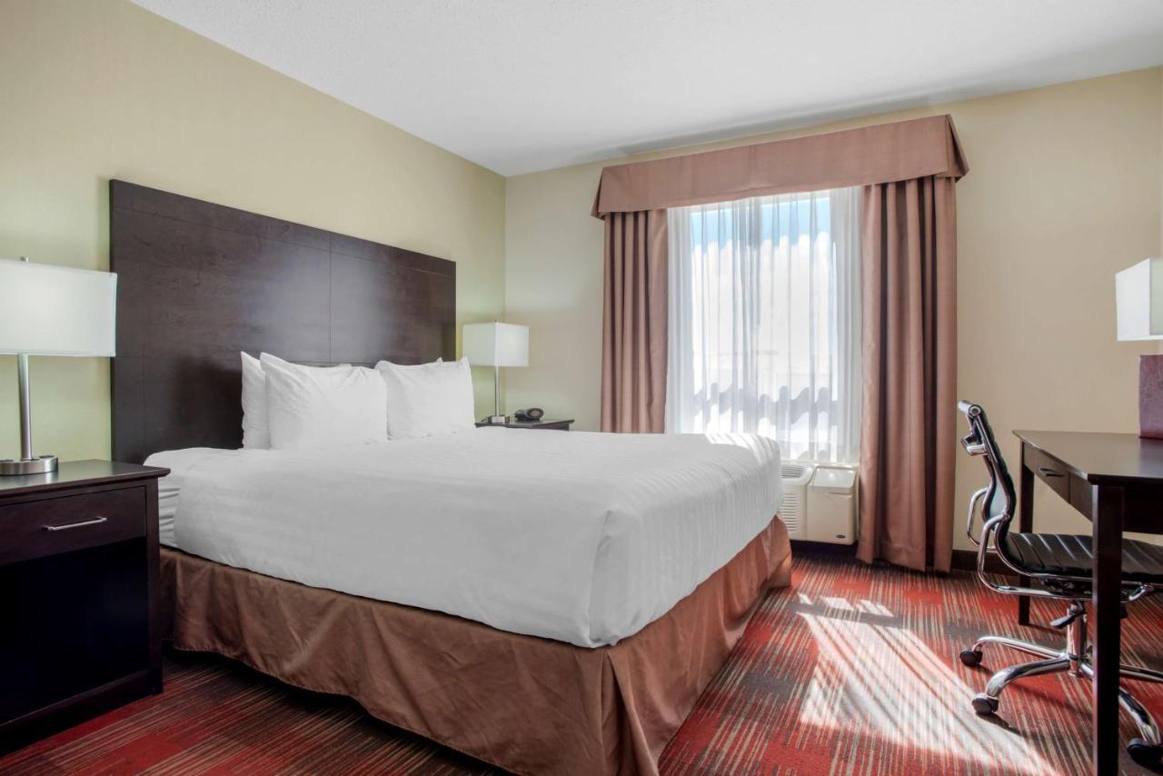 Best Western Plus Red Deer Inn & Suite Exteriör bild