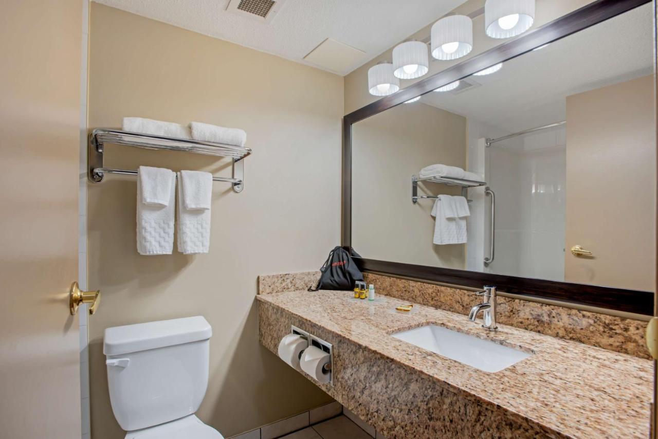 Best Western Plus Red Deer Inn & Suite Exteriör bild