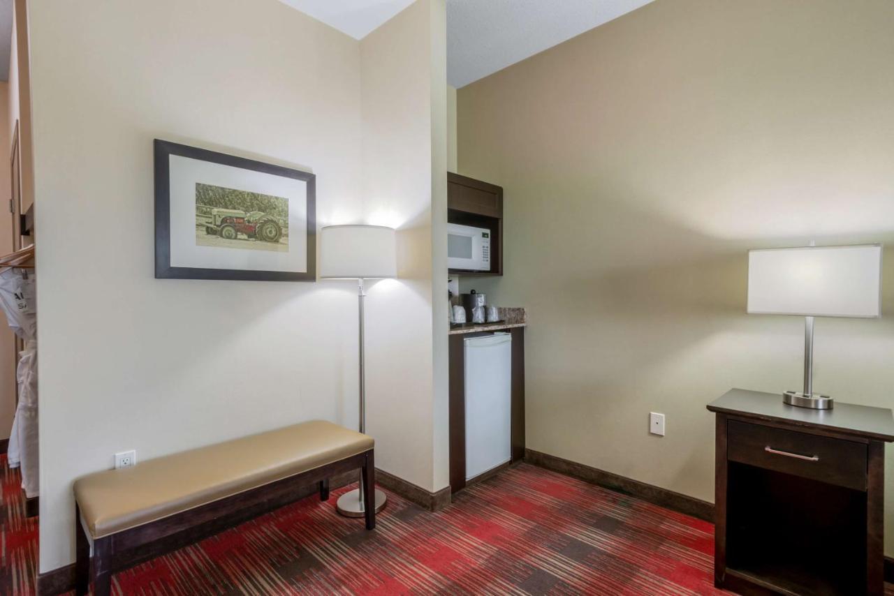 Best Western Plus Red Deer Inn & Suite Exteriör bild