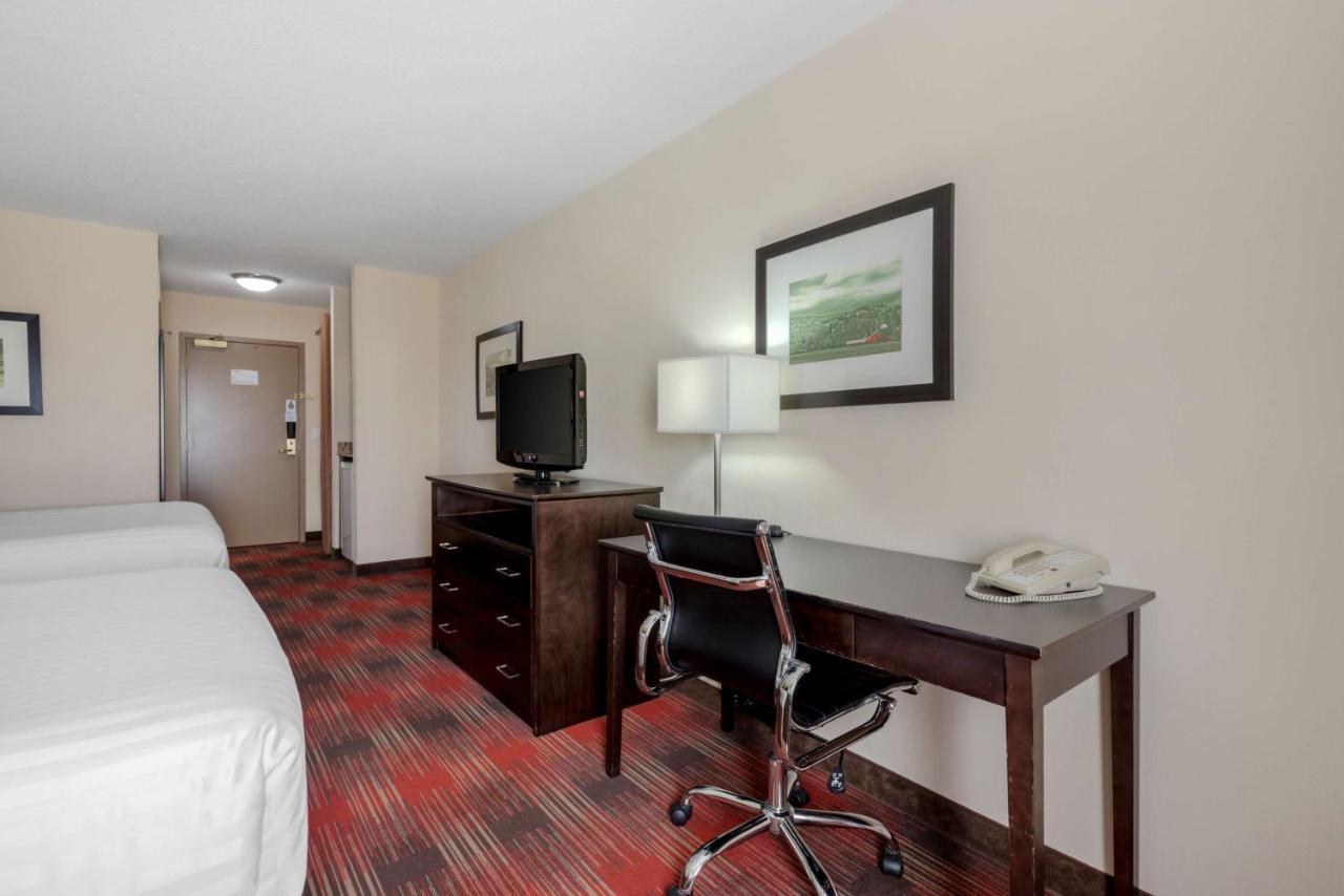 Best Western Plus Red Deer Inn & Suite Exteriör bild