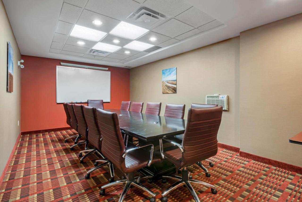 Best Western Plus Red Deer Inn & Suite Exteriör bild