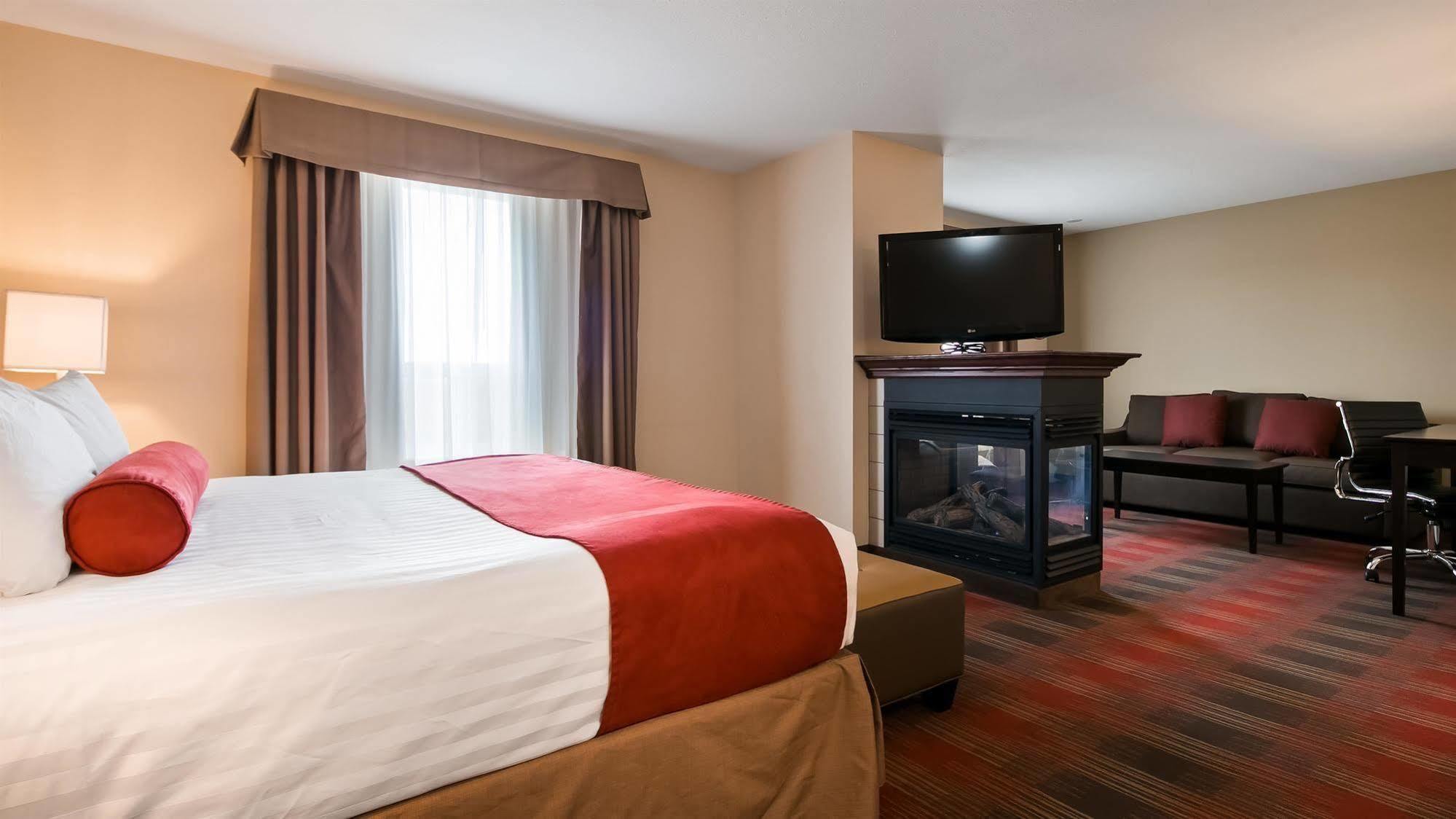 Best Western Plus Red Deer Inn & Suite Exteriör bild