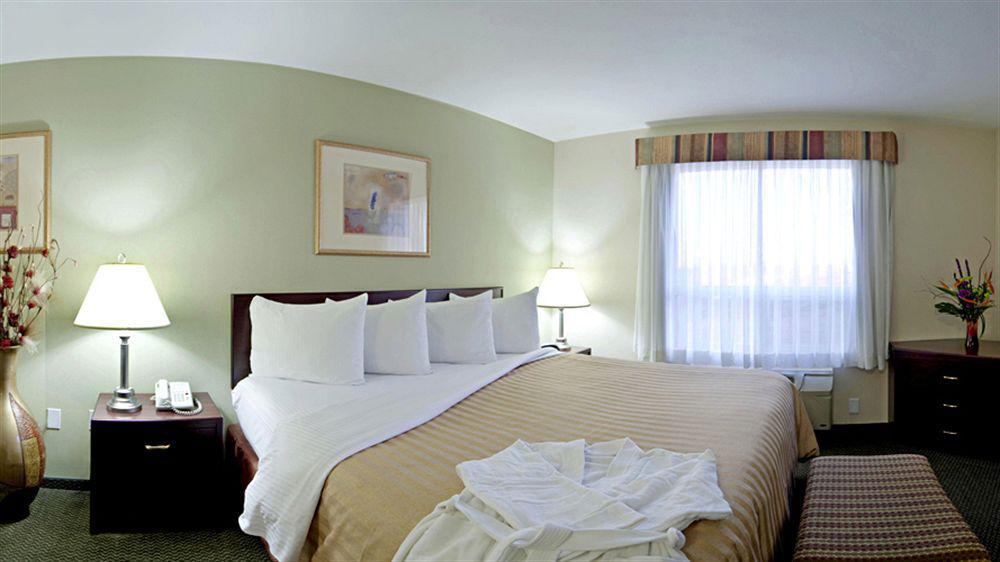 Best Western Plus Red Deer Inn & Suite Exteriör bild