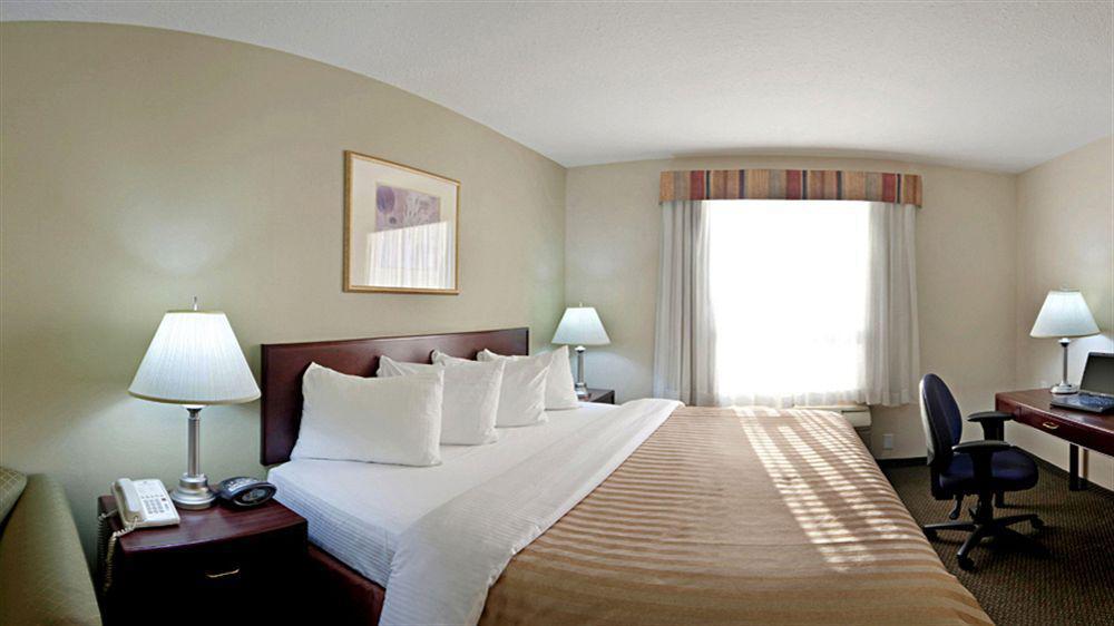 Best Western Plus Red Deer Inn & Suite Exteriör bild